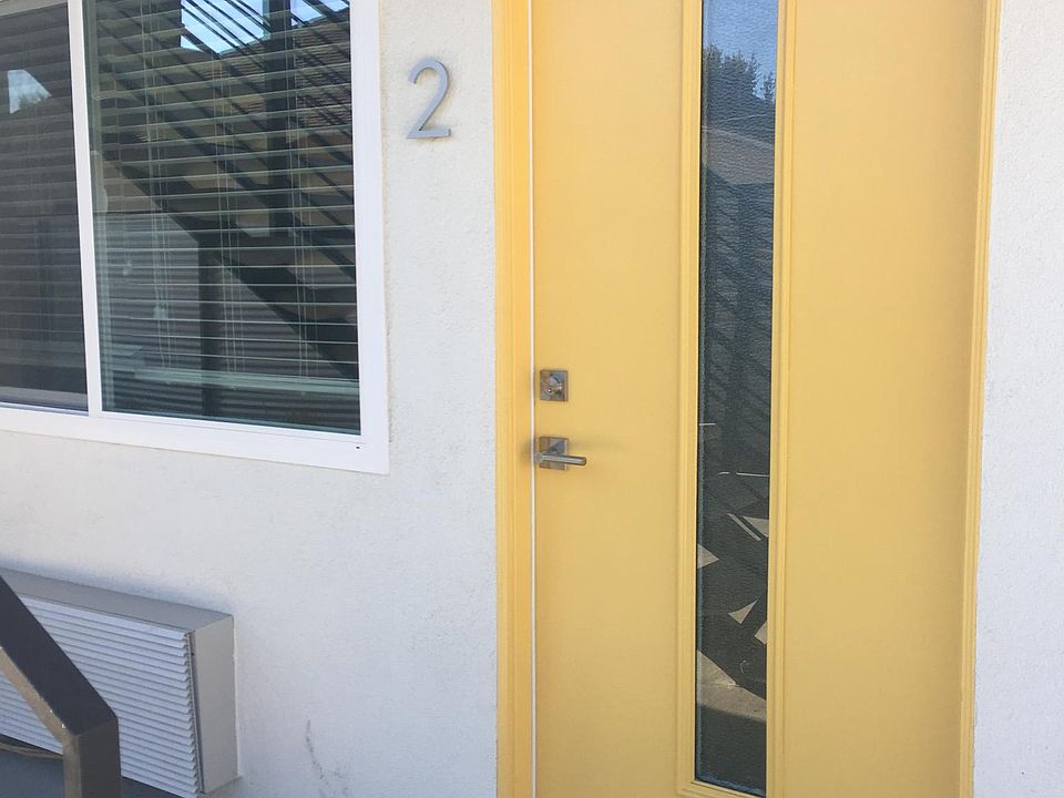 1st image of 4453 North Ave