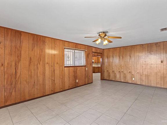 5th image of 801 N Foster Dr