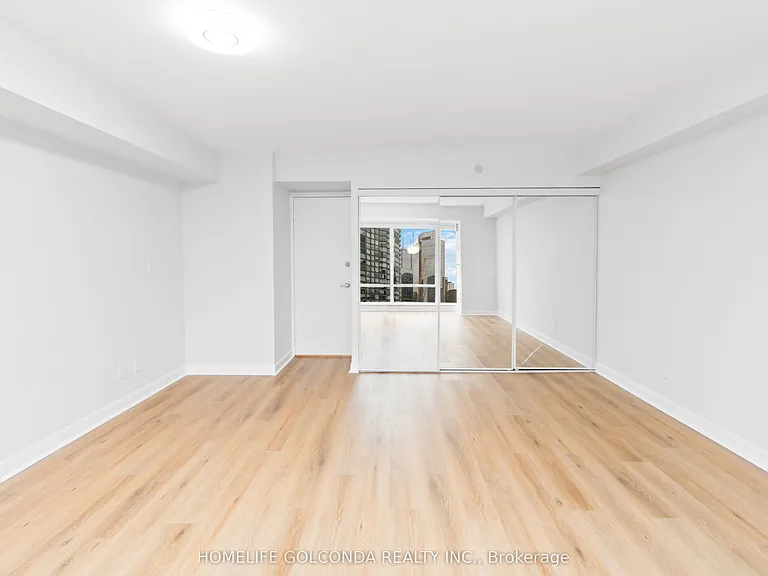 210 Victoria St #1809 — Photo 11