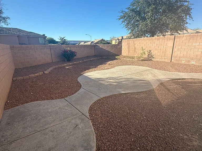 547 Twilight Blue Ave — Photo 8
