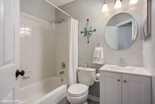 1249 Orleans Dr — Photo 4