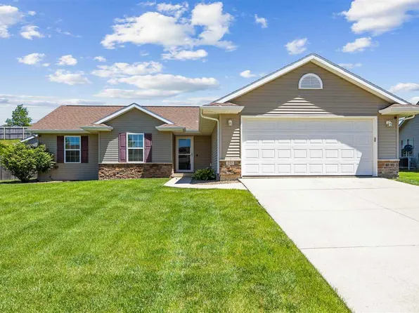 232 Cherry Ln, Tiffin, IA 52340