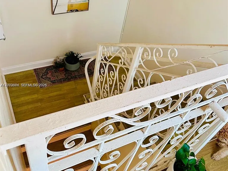 1227 Euclid Ave #7 — Photo 15
