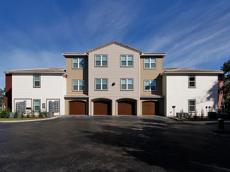 Via Tuscany Apartments — Photo 10