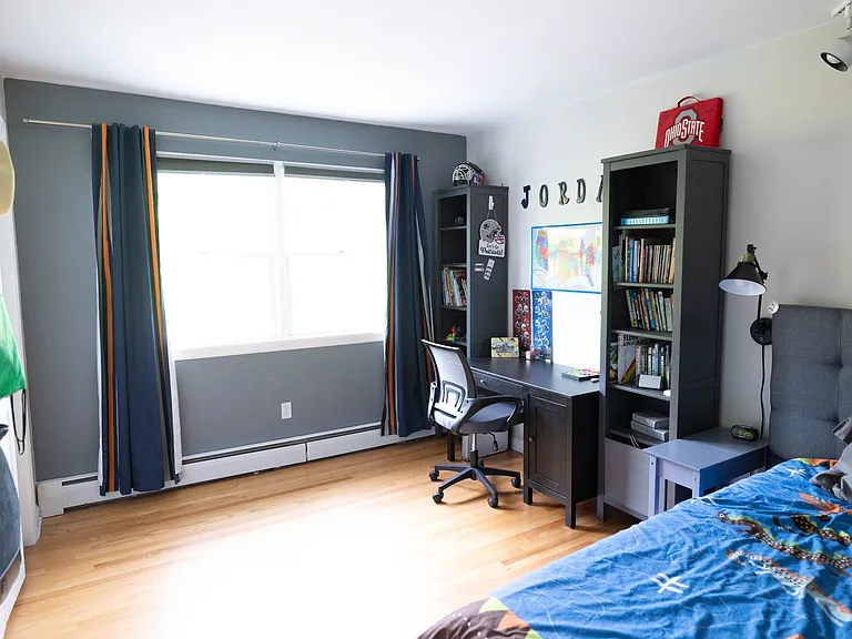 12 Spring Hill Ln — Photo 7