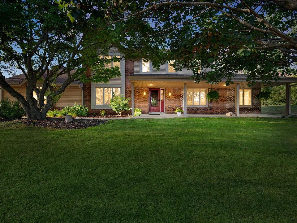 1st image of S67W23715 Fernwood COURT
