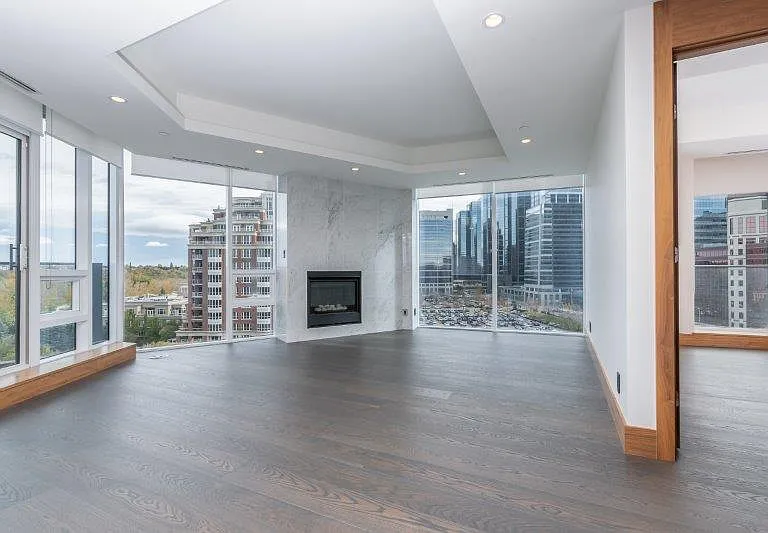738 1st Ave SW #902 — Photo 18