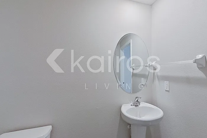 8650 SW 44th Ct — Photo 7