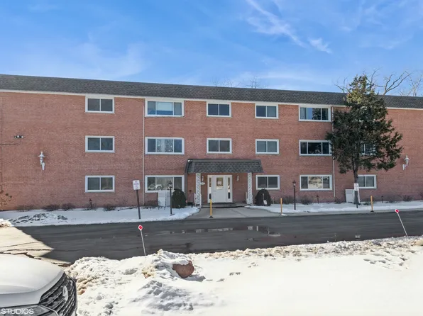 1925 E Oakton St APT 1D, Des Plaines, IL 60018