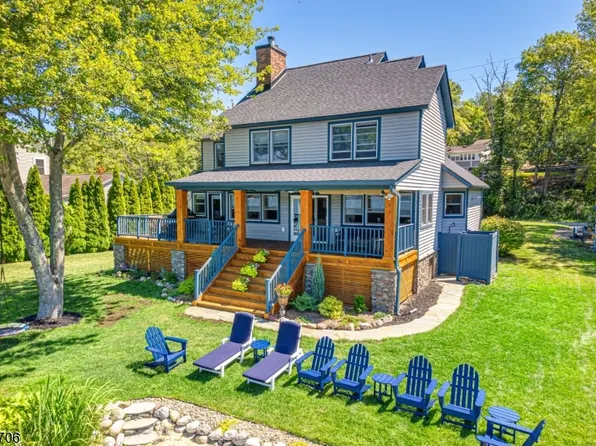 51 Forest Lake Dr, West Milford Twp., NJ 07421