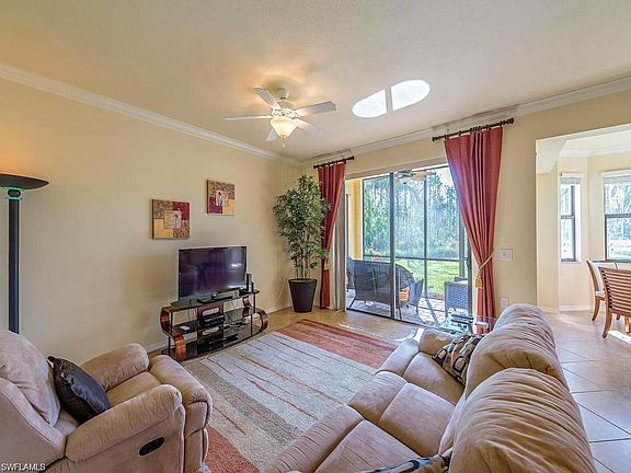 5th image of 9719 Acqua Ct Unit 213