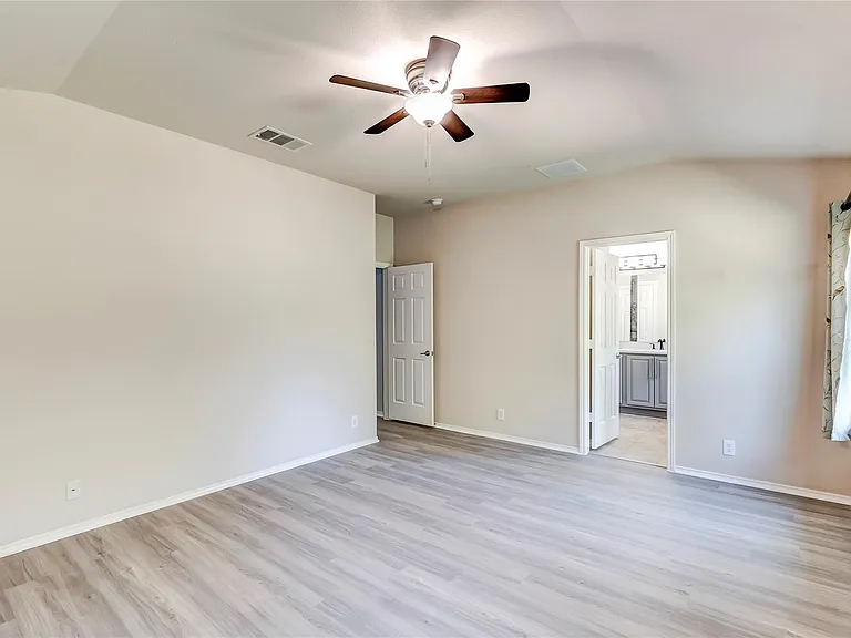 309 Riverine Way — Photo 19