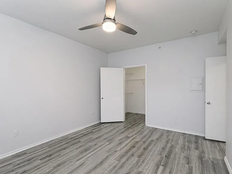 Brynwood Apartments — Photo 79