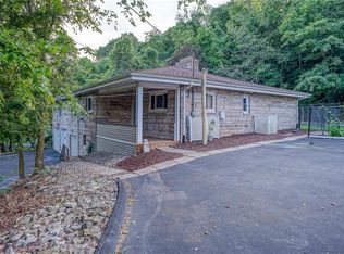 3223 Jacks Run Rd, White Oak, PA 15131