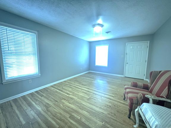 5th image of 1258 Ouida St S