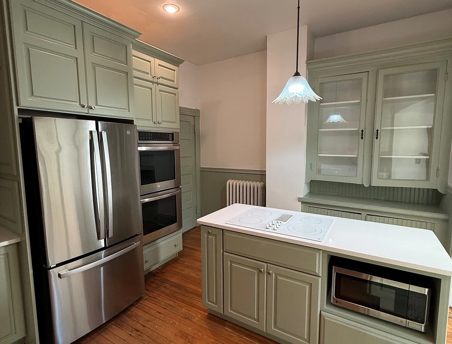 4 bed, 2.5 bath, 2918 sqft, $4,000 — Photo 4