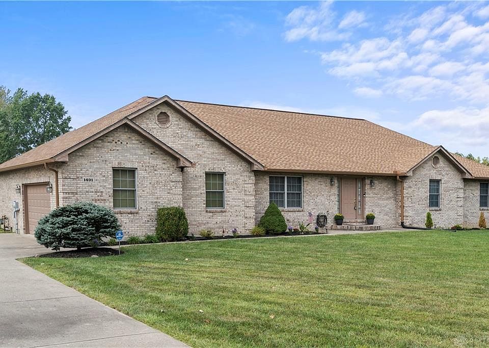 1491 Graceland Dr, Fairborn, OH 45324 MLS 894244 Zillow