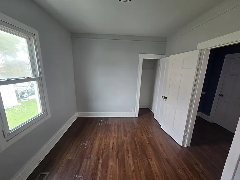 2730 N Marmora Ave #1 — Photo 7