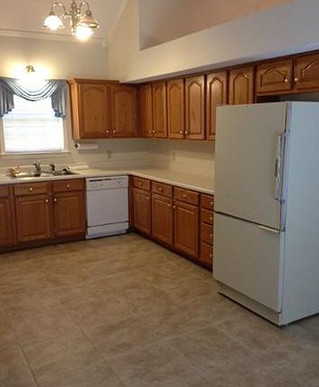 5th image of 1854 Woodchase Glen Dr