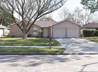 418 Ironbark Dr, Webster, TX 77598
