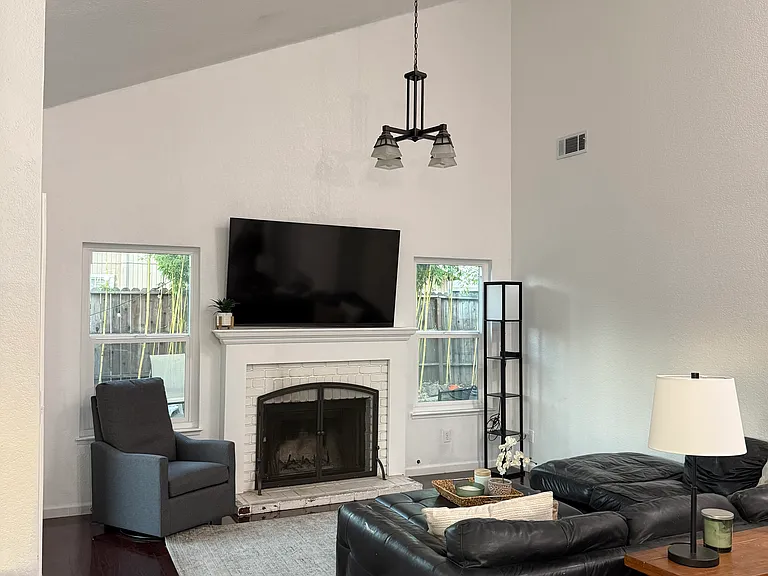 8932 Blue Grass Dr — Photo 13