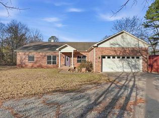 2121 Donham Loop, Bauxite, AR 72011