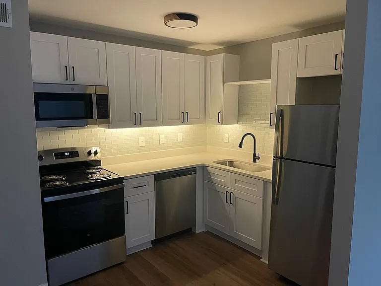 Champions Pines Apartments — Photo 31