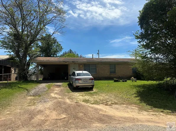 824 Bluebonnet Dr, Atlanta, TX 75551