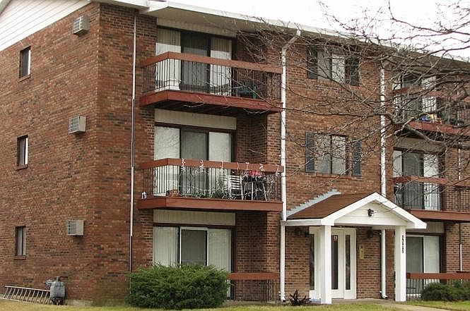 1st image of 4557 Imperial Dr APT 3E