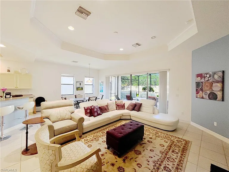 1366 Serrano Cir — Photo 9