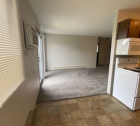 4th image of 1151 Prairie Pkwy #12