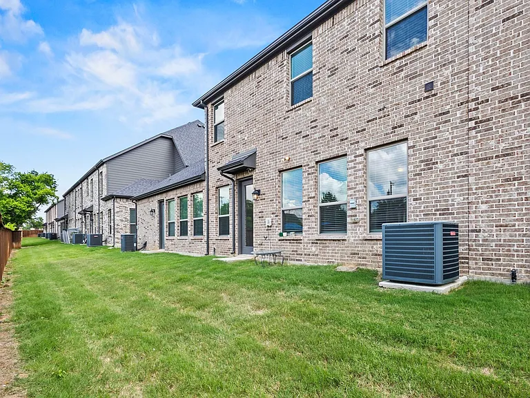 4104 Swinley Forest Dr — Photo 24