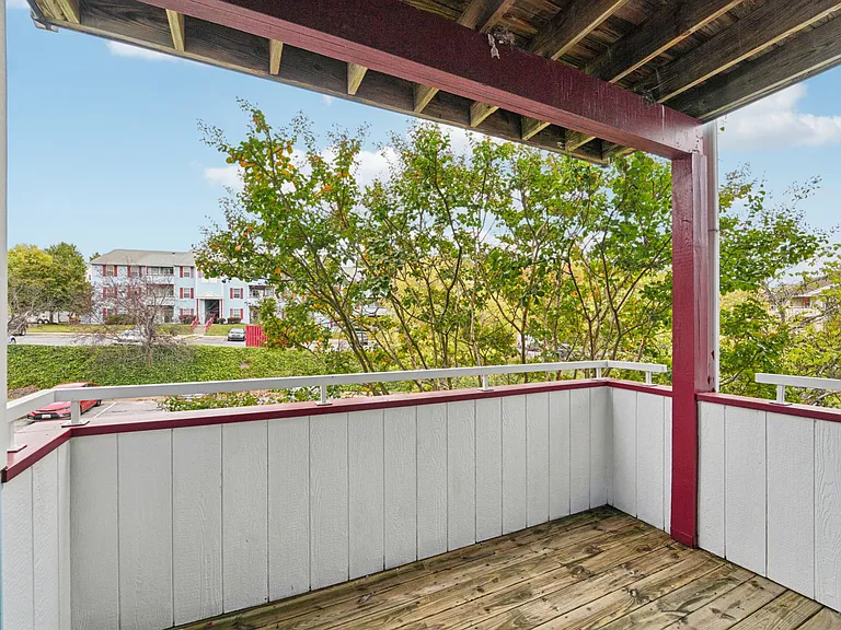 Covered Outdoor Living Space - Balcony