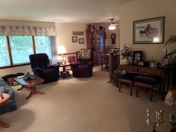 4th image of 1512 Margaret Ln