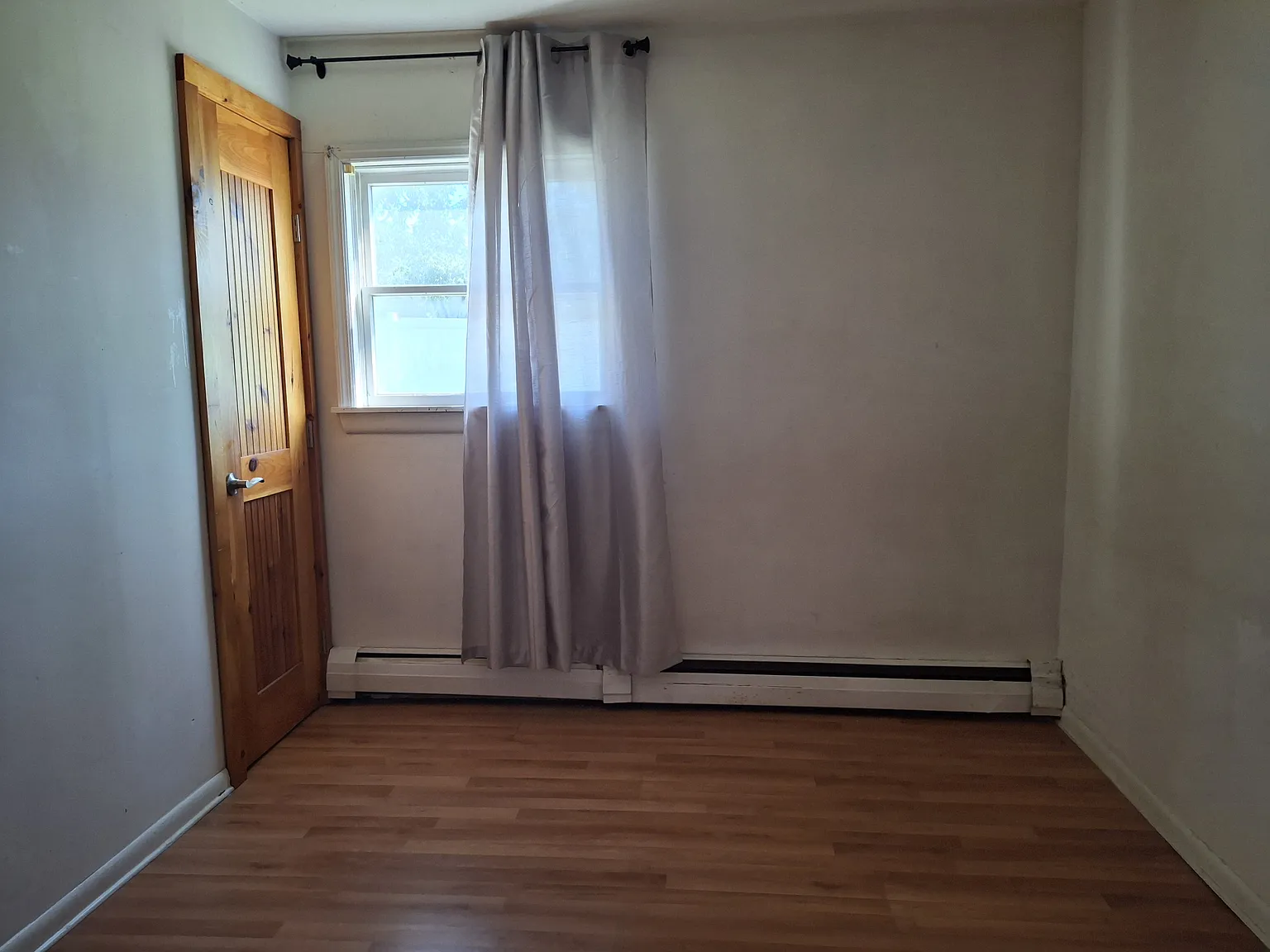 2 bed, 935 sqft, $1,500 — Photo 3