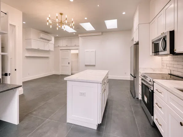 285 Oak Park Ln #A, Pleasant Hill, CA 94523