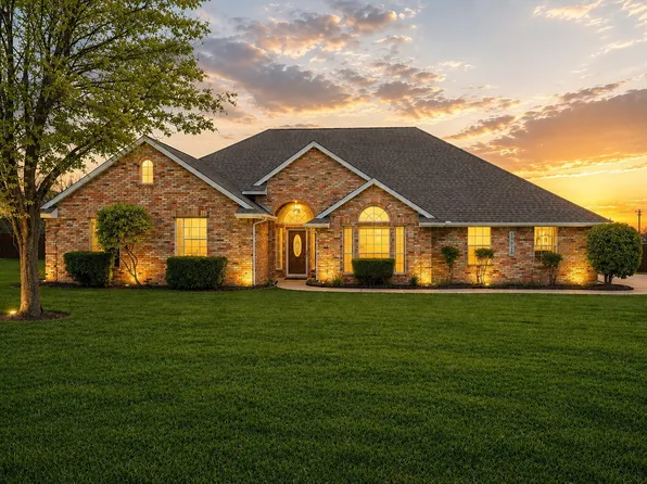 10123 W Clover Ln, Forney, TX 75126