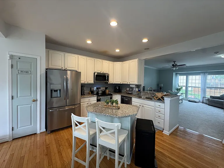 15955 Canada Goose Loop — Photo 3