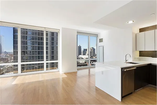 Rented by Nest Seekers International | media 20