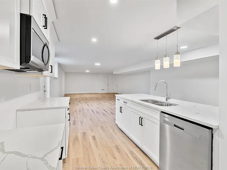 253 Livingstone Cres — Photo 5