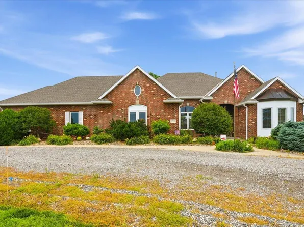 25906 Grace Cir, Glenwood, IA 51534