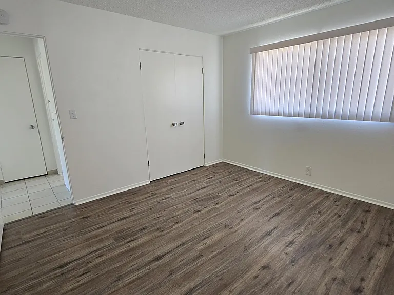 Asher St. Apartments — Photo 12
