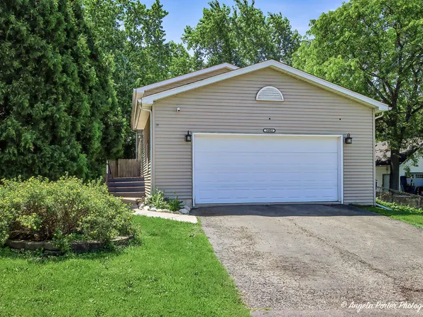 24903 W Oak Ave, Lake Villa, IL 60046