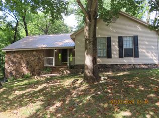 53 Emerson Dr, Jackson, TN 38305