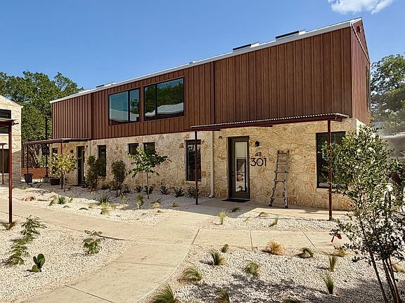 5th image of 411 W San Antonio St #501