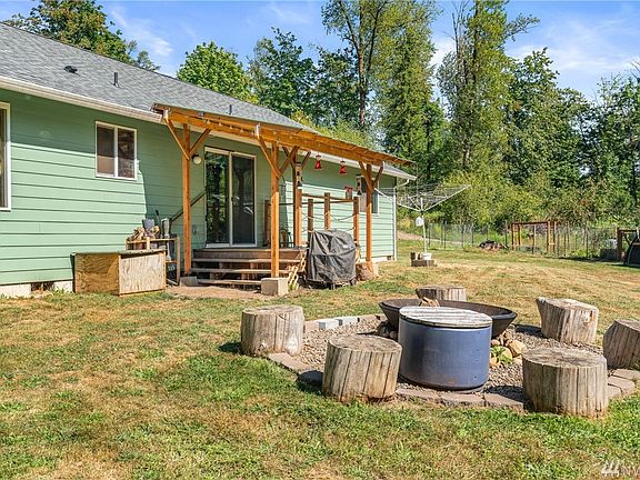 5th image of 190 Saw Mill Ln