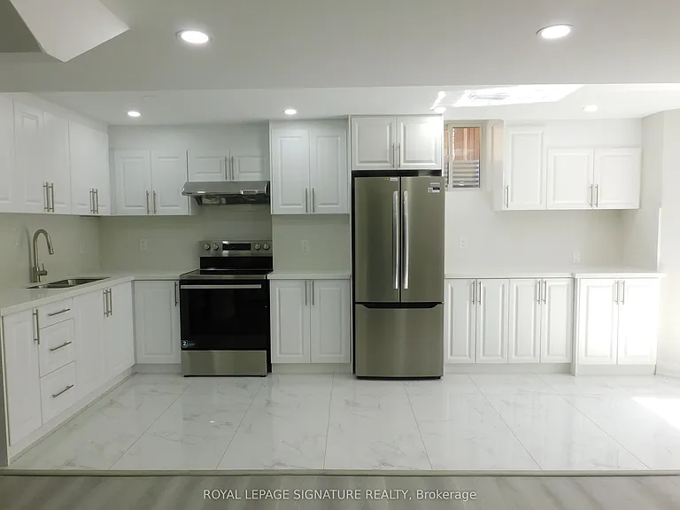 3 Kalmia Rd #BASEMENT — Photo 2
