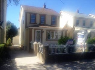 11428 201st St, Saint Albans, NY 11412