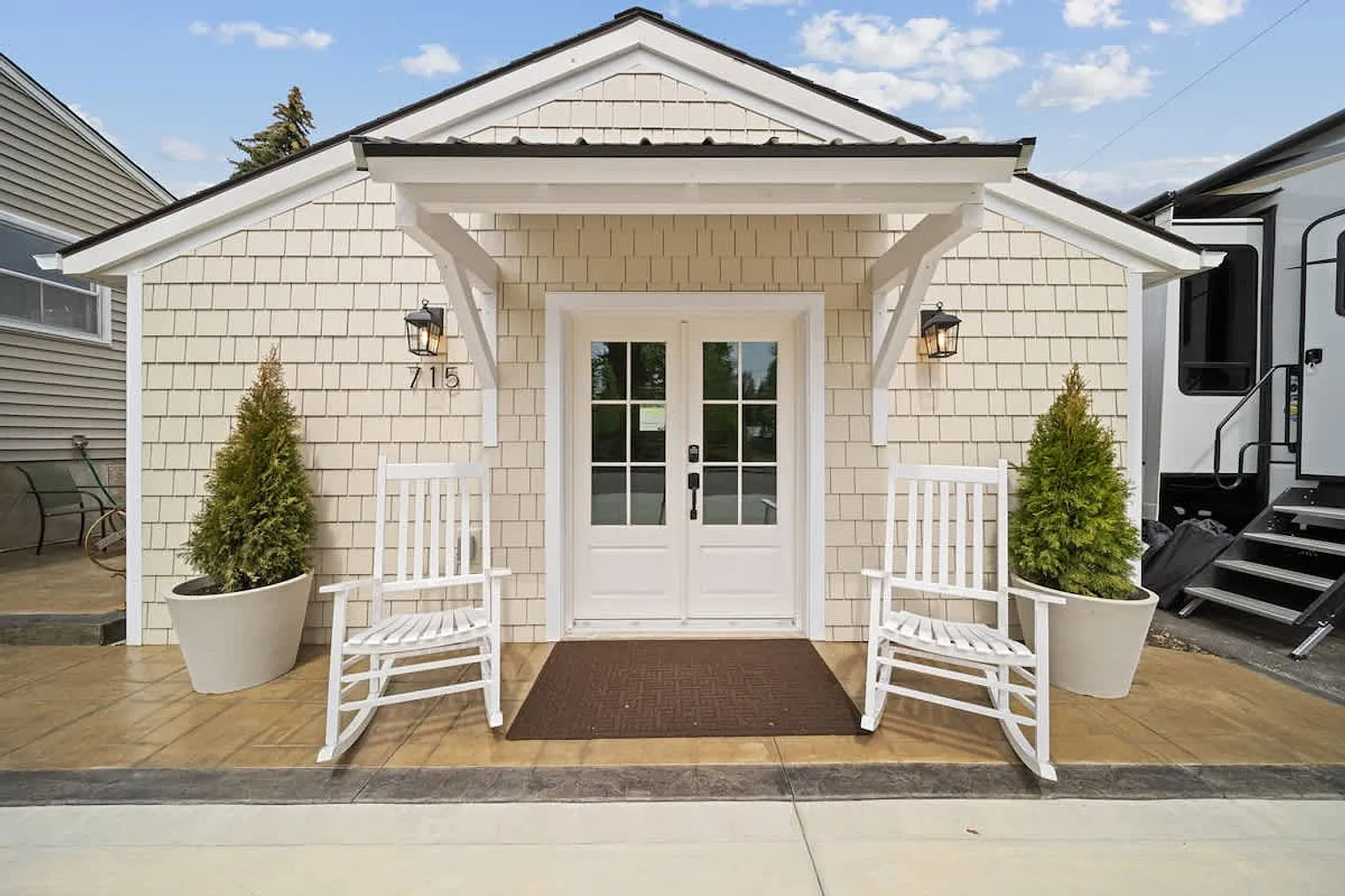 1 bed, 1.0 bath, 592 sqft, $2,408 — Photo 4
