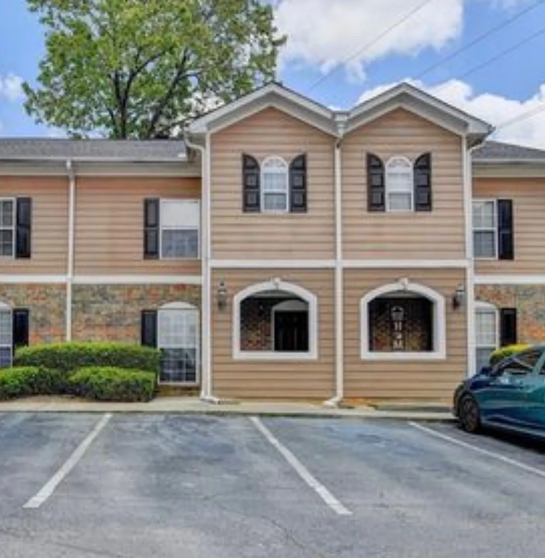 2 bed, 2.5 bath, 1214 sqft, $1,850 — Photo 1